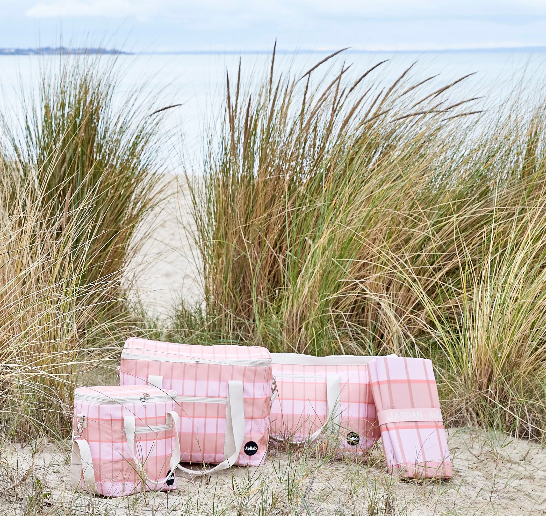 Holiday Picnic Mat 1.4x1.4m Jardan x Kollab Nougat Quilt