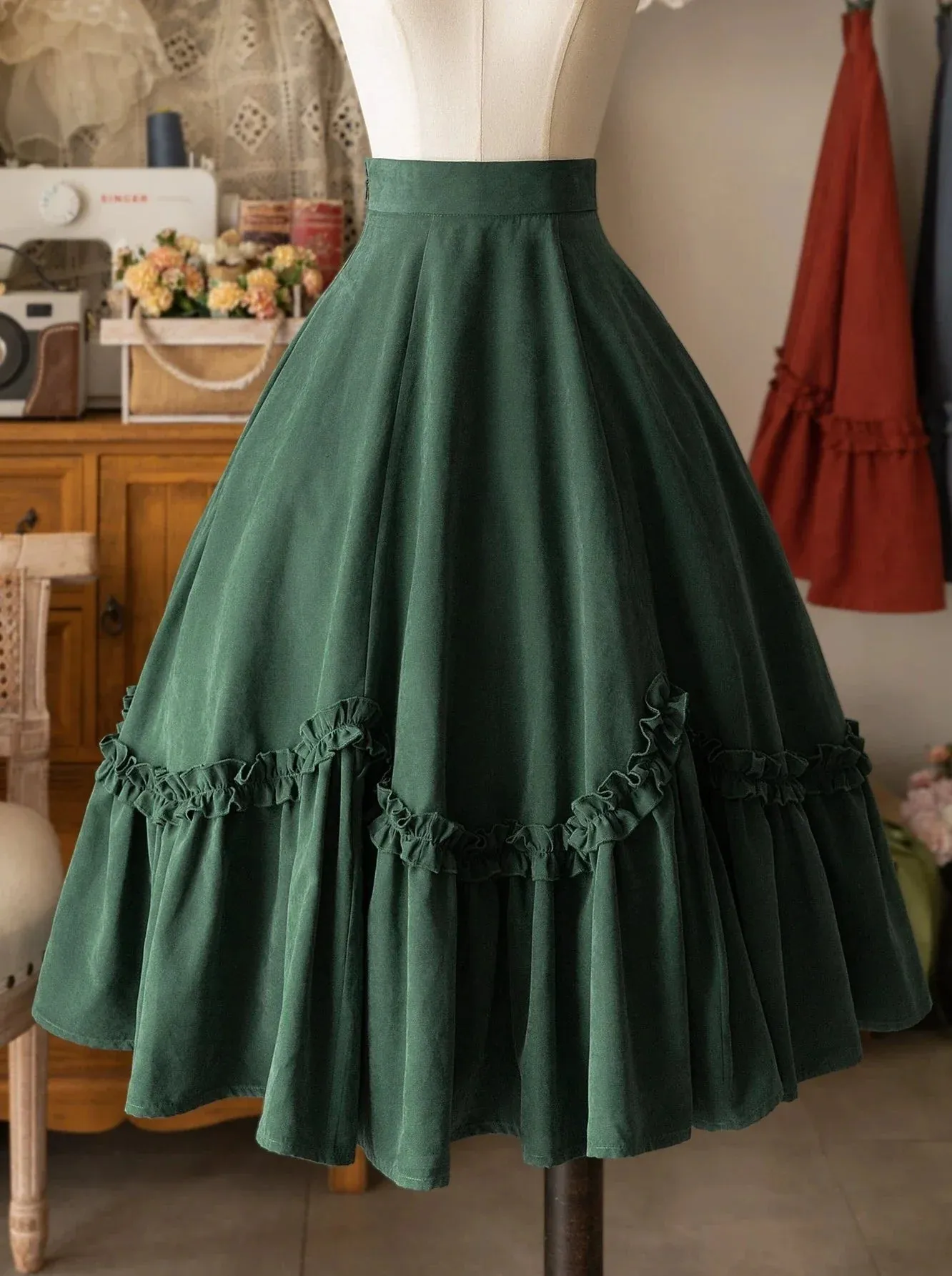 Skirt Frilled Petal Retro Pendant