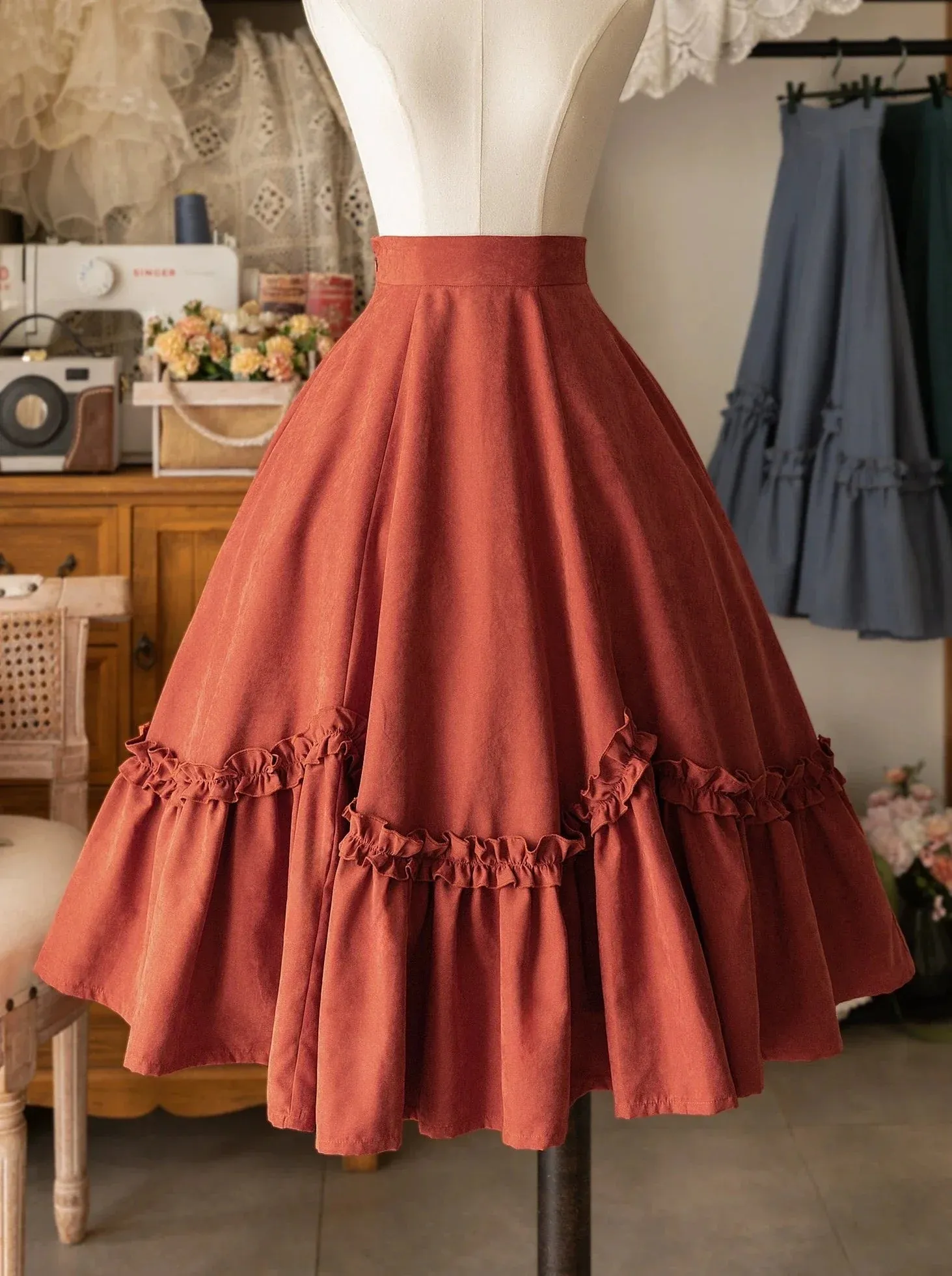 Skirt Frilled Petal Retro Pendant