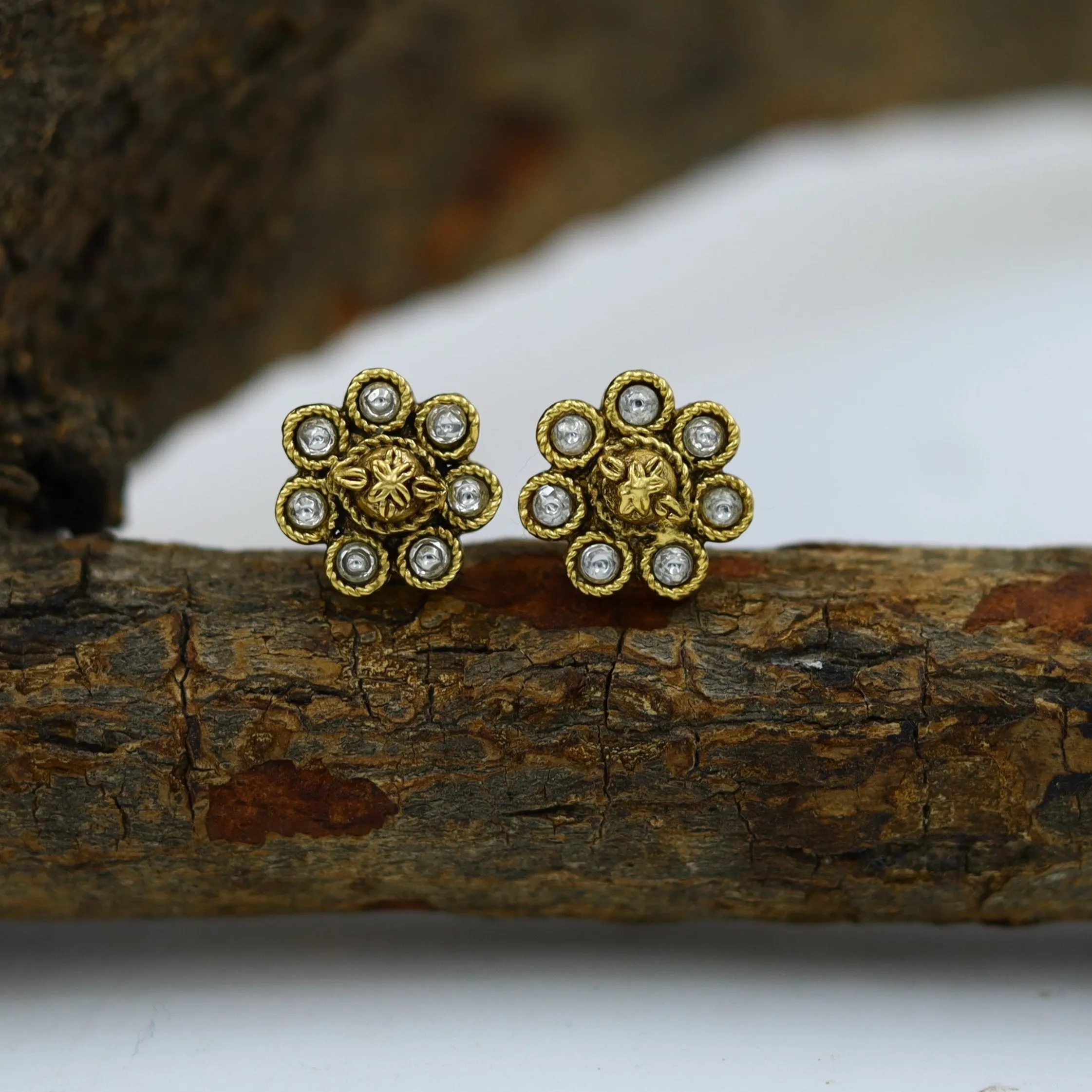 Tops/Studs Antique Earring 12355-28